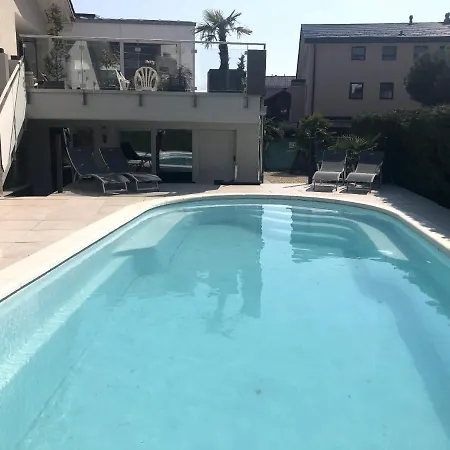 Гостевой дом Amelia Port-Valais